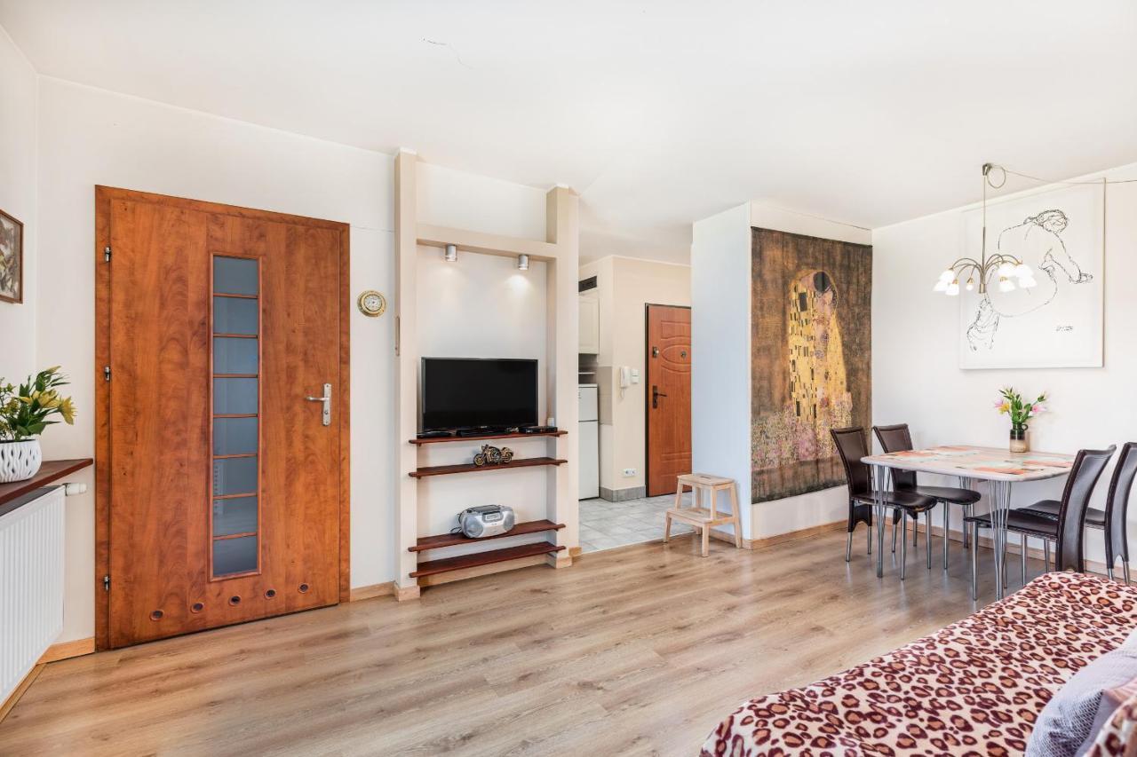 Apartamenty Zeromskiego 29 By Noclegi Renters سفينويتشي المظهر الخارجي الصورة