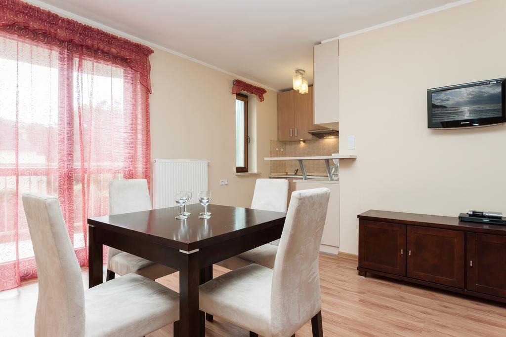 Apartamenty Zeromskiego 29 By Noclegi Renters سفينويتشي الغرفة الصورة