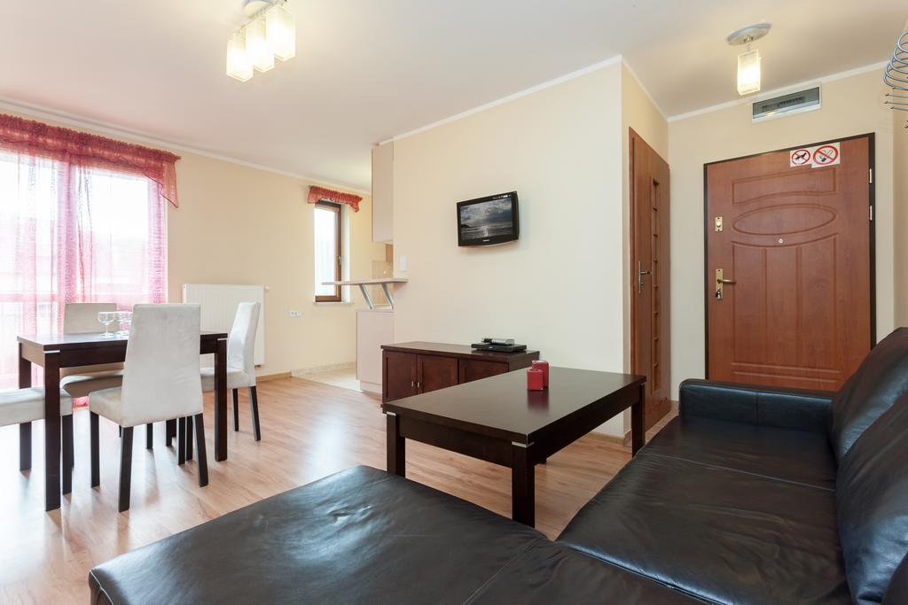 Apartamenty Zeromskiego 29 By Noclegi Renters سفينويتشي الغرفة الصورة
