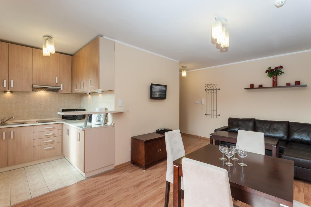 Apartamenty Zeromskiego 29 By Noclegi Renters سفينويتشي الغرفة الصورة